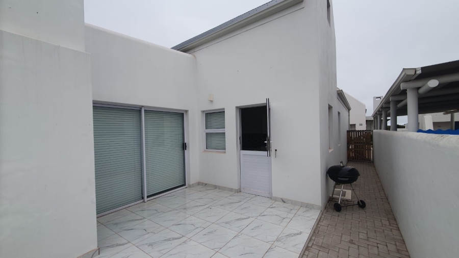 2 Bedroom Property for Sale in Lampiesbaai Western Cape